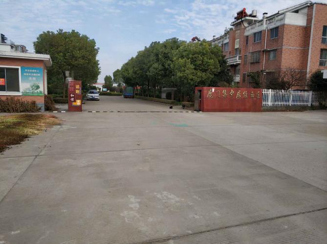 鹿门集中居住小区旧楼改造屋面防水